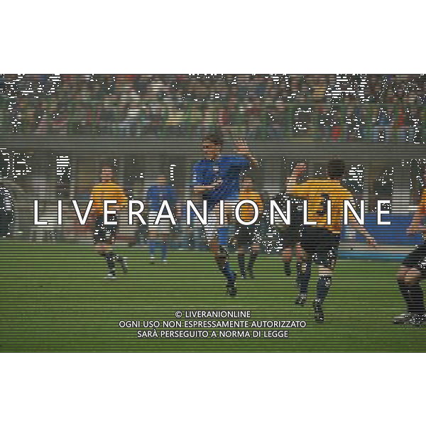 MILANO,26-03-05 DFP/FOTO MARCO DE PONTI ITALIA-SCOZIA: FRANCESCO TOTTI AG ALDO LIVERANI S A S