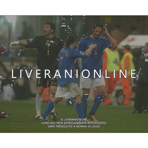 MILANO,26-03-05 DFP/FOTO MARCO DE PONTI ITALIA-SCOZIA: MARCO MATERAZZI AG ALDO LIVERANI S A S