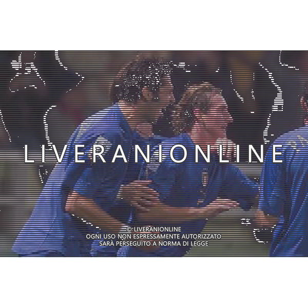 STADIO TARDINI DI PARMA 13/10/2004 ITALIA-BIELORUSSIA NELLA FOTO ABBRACCI ITALIA FOTO DFP-AG ALDO LIVERANI SAS