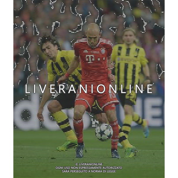 Arjen Robben Bayern Munich Champions League Final 2013 Mats Hummels Borussia Dortmund Borussia Dortmund V Bayern Munich 25/05/13 UEFA Champions League Final 2013 at Wembley Stadium Photo: Robin Parker Fotosports International ©photoshot/AGENZIA ALDO LIVERANI SAS - ITALY ONLY - Borussia Dortmund - Bayern Monaco UEFA Champions League 2012/2013 Finale Londra - 25.05.2013