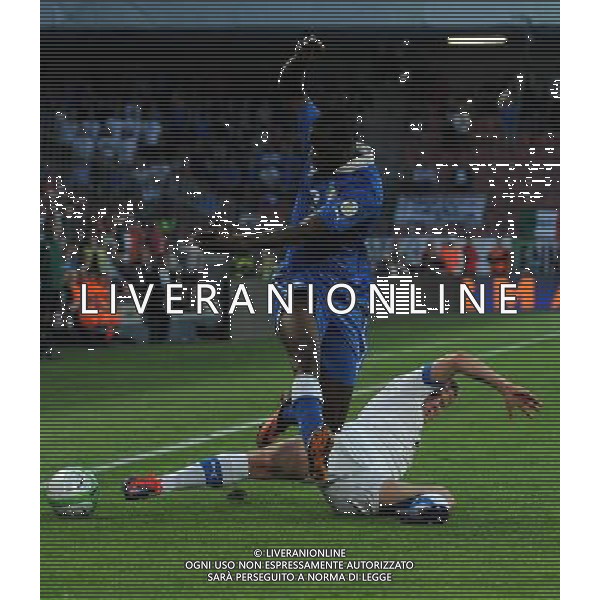 Qualificazioni ai Campionati Mondiali di Calcio Brasile FIFA 2014 Gruppo B Praga - 07.06.2013 Repubblica Ceca-Italia Nella Foto:balotelli kadlec /Ph.Vitez-Ag. Aldo Liverani