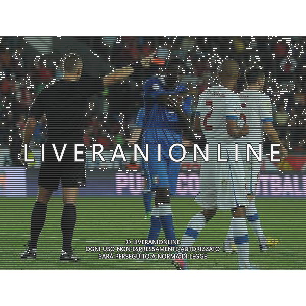 Qualificazioni ai Campionati Mondiali di Calcio Brasile FIFA 2014 Gruppo B Praga - 07.06.2013 Repubblica Ceca-Italia Nella Foto:balotelli espulso /Ph.Vitez-Ag. Aldo Liverani