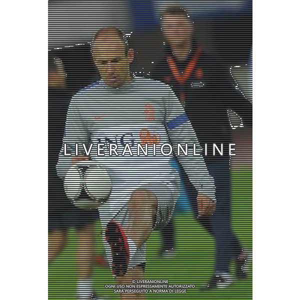 (130609) -- BEIJING, June 9, 2013 () -- Dutch national soccer player Arjen Robben attends a training session at Beijing Worker Stadium in Beijing, capital of China, June 9, 2013. The visiting Dutch team will play China for a friendly match on Monday. (/Gong Lei) AG ALDO LIVERANI SAS ONLY ITALY