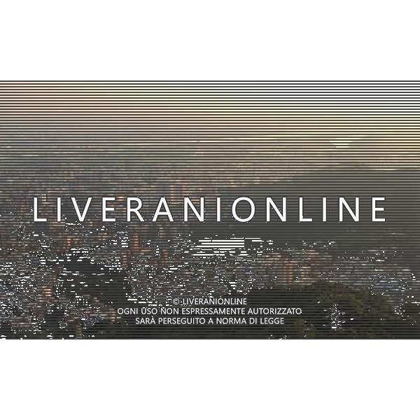 (130610) -- TAIPEI, June 10, 2013 () -- Photo taken on May 29, 2013 shows an overlook of Taipei, southeast China\'s Taiwan. (/Tao Ming) (zwx) ©photoshot/AGENZIA ALDO LIVERANI SAS - ITALY ONLY - Veduta aerea panoramica della citta\' di Taipei, della Cina sud-orientale di Taiwan.