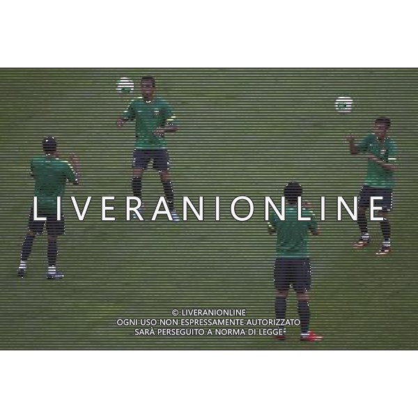 (130615) -- BRASILIA, June 15, 2013 () -- Brazil\'s players participate in a training session at Brasilia\'s National Stadium Mane Garrincha, in Brasilia, capital of Brazil, on June 14, 2013. The FIFA Confederations Cup Brazil 2013 will be held from June 15 to June 30. (/David de la Paz) (itm) (sp) ©photoshot/AGENZIA ALDO LIVERANI SAS - ITALY ONLY - Manifestazioni e preparativi per l\'apertura della Confederations Cup di calcio Brasile 2013 in Brasile 14 giugno 2013. La FIFA Confederations Cup si terra\' dal 15 al 30 giugno 