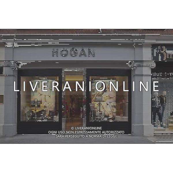 Fashionable Shops, Knightsbridge, London, England AG ALDO LIVERANI SAS ONLY ITALY