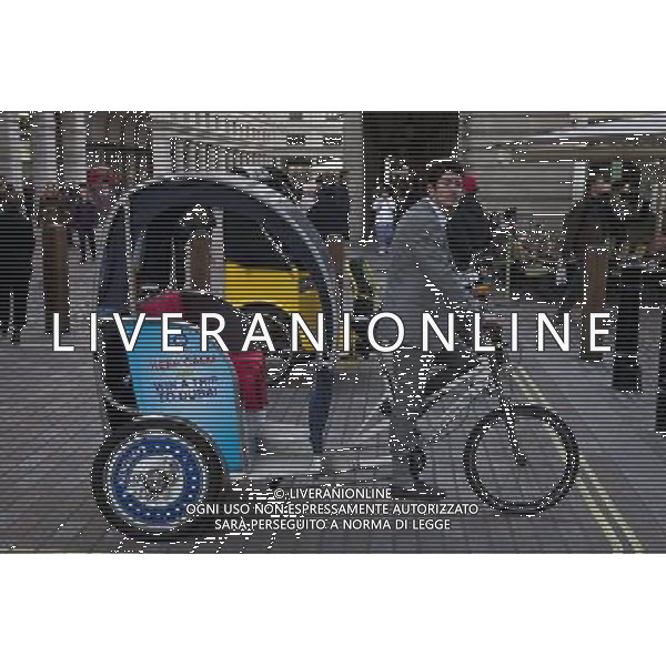 Pedicab and Driver, Covent Garden, London, England AG ALDO LIVERANI SAS ONLY ITALY