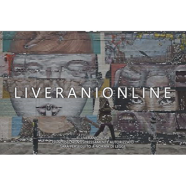 Street Art, Brick Lane, London, England AG ALDO LIVERANI SAS ONLY ITALY