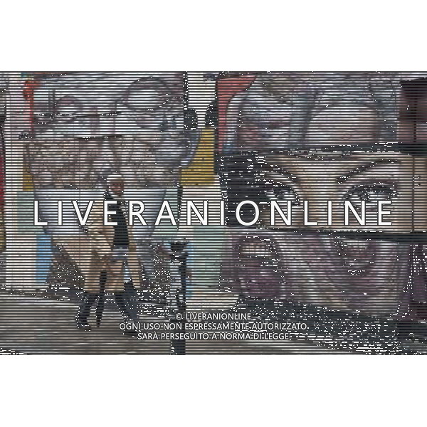 Street Art, Brick Lane, London, England AG ALDO LIVERANI SAS ONLY ITALY