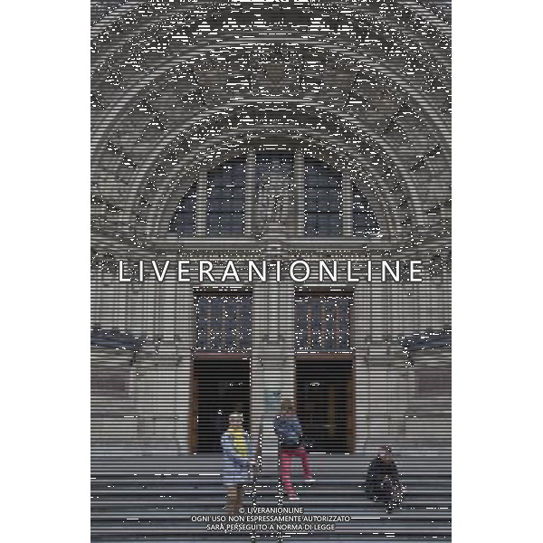 The Entrance of The Victoria And Albert Museum, London, England AG ALDO LIVERANI SAS ONLY ITALY