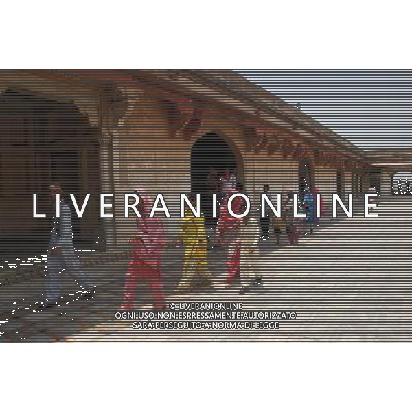 (130611) -- LAHORE, June 11, 2013 -- Tourists visit the Fort in Lahore, Pakistan, June 11, 2013. The fort contains marble palaces and mosques decorated with mosaics and gilt. The Fort in Lahore was listed by United Nations Educational, Scientific and Cultural Organization (UNESCO) as a world heritage in 1981. (/Zhang Yong) (zhf) ©Photoshot/AGENZIA ALDO LIVERANI SAS-ITALY ONLY - EDITORIAL USE ONLY