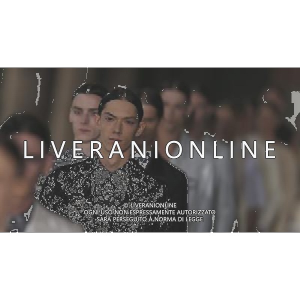 (130617) -- LONDON, June 17, 2013 () -- Models display creations during SS14 Alexander McQueen Menswear show at the Coal Drops, King\'s Cross in London, Britain on June 17, 2013. (/Wang Lili) ©Photoshot/AGENZIA ALDO LIVERANI SAS-ITALY ONLY - EDITORIAL USE ONLY