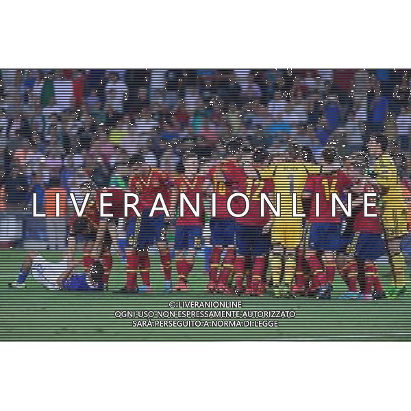 (130619) -- JERUSALEM, June 19, 2013 () -- Players of Spain celebrate their victory after the UEFA European Under-21 Championship final against Italy at Jerusalem\'s Teddy Stadium on June 18, 2013. Spain beated Italy 4-2 to retain their UEFA European U21 Championship title in Jerusalem on Tuesday. (/Yin Dongxun) ©Photoshot/AGENZIA ALDO LIVERANI SAS-ITALY ONLY - EDITORIAL USE ONLY