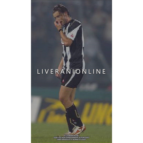udine 30/09/2004 coppa uefa udinese- panionios nella foto jankulovski marek espulso ag. aldo liverani-venezia