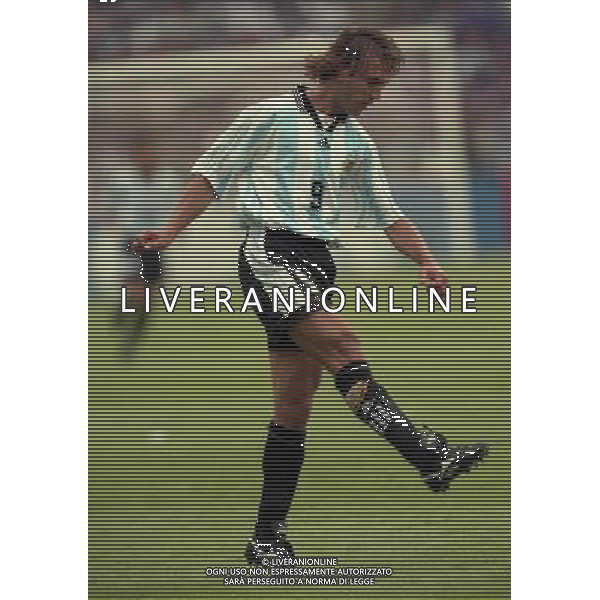14 June 1998-14:30-Toulouse / Stade Municipal ARGENTINA-GIAPPONE CAMPIONATO DEL MONDO FRANCIA 98 NELLA FOTO Gabriel BATISTUTA AG ALDO LIVERANI S A S