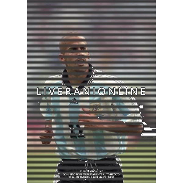 14 June 1998-14:30-Toulouse / Stade Municipal ARGENTINA-GIAPPONE CAMPIONATO DEL MONDO FRANCIA 98 NELLA FOTO Juan VERON AG ALDO LIVERANI S A S