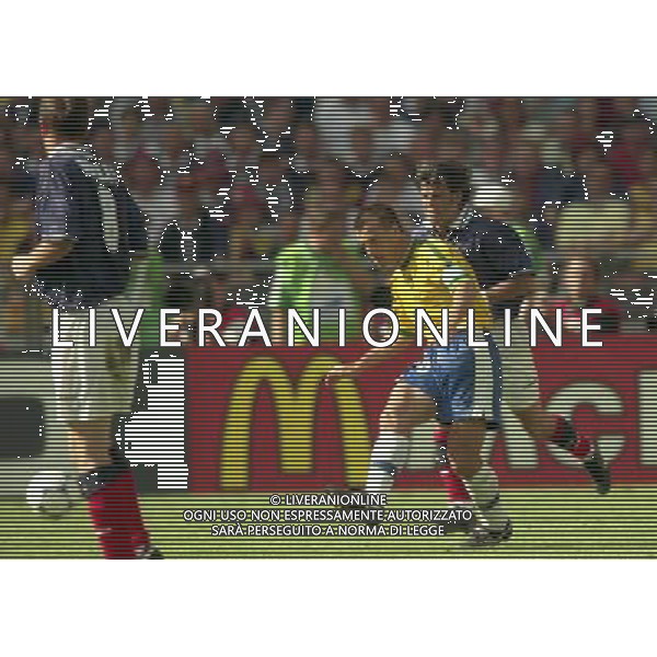 CAMPIONATO DEL MONDO FRANCIA 98 BRASILE-SCOZIA 10-06-1998 NELLA FOTO CARLOS DUNGA AG ALDO LIVERANI S A S