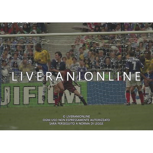CAMPIONATO DEL MONDO FRANCIA 98 BRASILE-SCOZIA 10-06-1998 NELLA FOTO GOAL CESAR SAMPAIO AG ALDO LIVERANI S A S