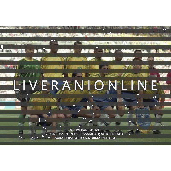CAMPIONATO DEL MONDO FRANCIA 98 BRASILE-SCOZIA 10-06-1998 NELLA FOTO FORMAZIONE BRASILE AG ALDO LIVERANI S A S