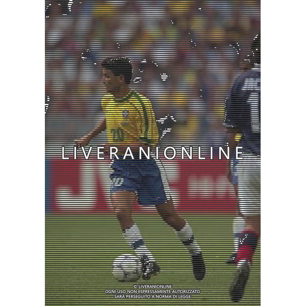 BRASILE SCOZIA CAMPIONATO DEL MONDO FRANCIA 1998-STADIO SAINT DENISE.10 GIUGNO 1998 NELLA FOTO BEBETO AG ALDO LIVERANI SAS