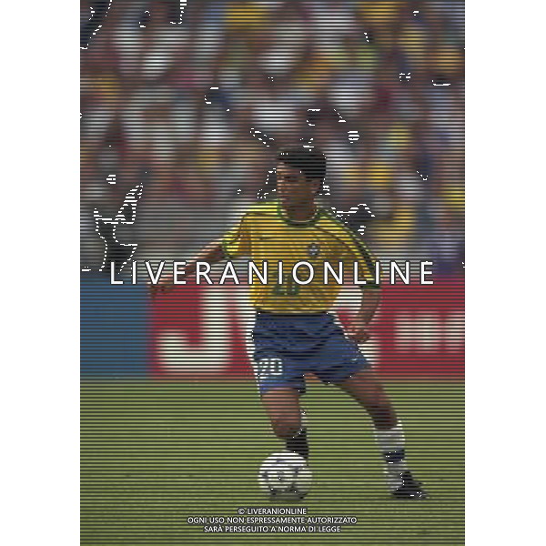 BRASILE SCOZIA CAMPIONATO DEL MONDO FRANCIA 1998-STADIO SAINT DENISE.10 GIUGNO 1998 NELLA FOTO BEBETO AG ALDO LIVERANI SAS
