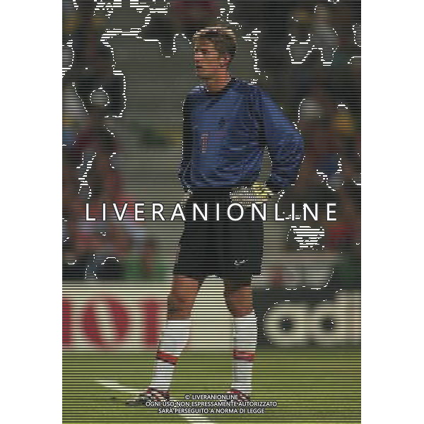 07/07/1998 -CAMPIONATO DEL MONDO FRANCIA 1998 PARTITA-BRASILE OLANDA NELLA FOTO EDWIN VAN DER SAR AG ALDO LIVERANI S A S