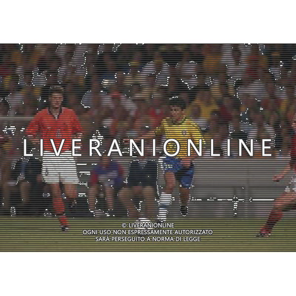 07/07/1998 -CAMPIONATO DEL MONDO FRANCIA 1998 PARTITA-BRASILE OLANDA NELLA FOTO BEBETO AG ALDO LIVERANI S A S