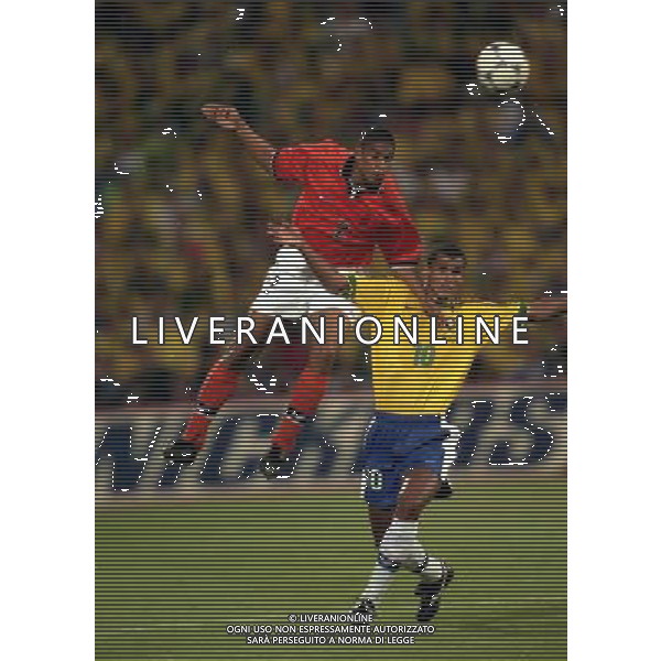 07/07/1998 -CAMPIONATO DEL MONDO FRANCIA 1998 PARTITA-BRASILE OLANDA NELLA FOTO MICHAEL REIZIGER-RIVALDO AG ALDO LIVERANI S A S