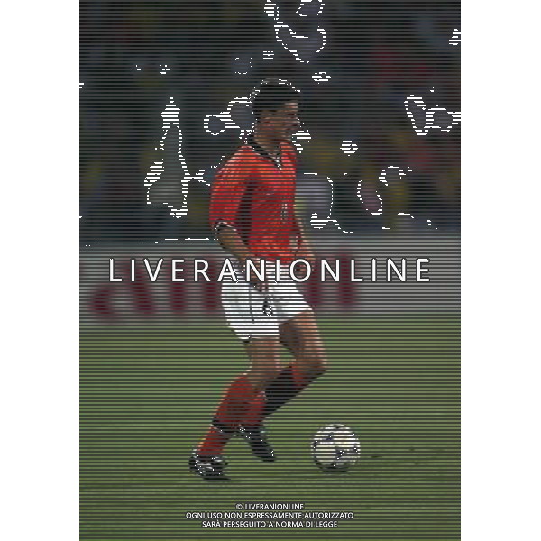 07/07/1998 -CAMPIONATO DEL MONDO FRANCIA 1998 PARTITA-BRASILE OLANDA NELLA FOTO WIM JONK AG ALDO LIVERANI S A S