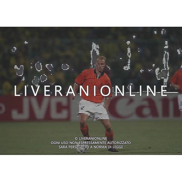 07/07/1998 -CAMPIONATO DEL MONDO FRANCIA 1998 PARTITA-BRASILE OLANDA NELLA FOTO DENNIS BERGKAMP AG ALDO LIVERANI S A S