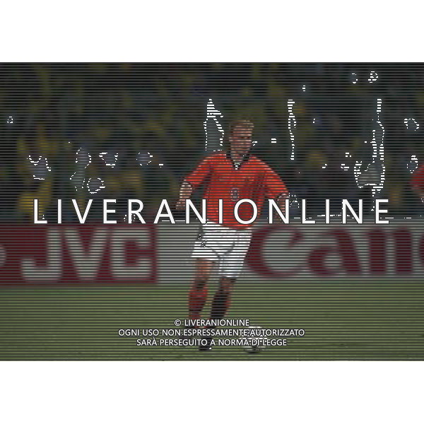 07/07/1998 -CAMPIONATO DEL MONDO FRANCIA 1998 PARTITA-BRASILE OLANDA NELLA FOTO DENNIS BERGKAMP AG ALDO LIVERANI S A S