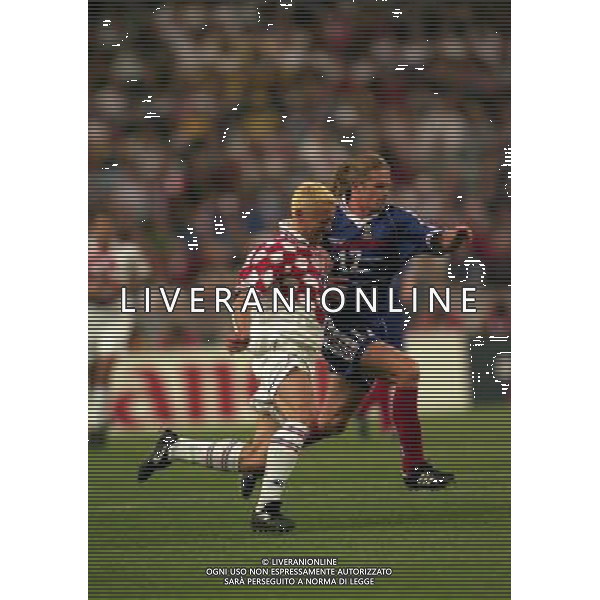 08/07/1998 CAMPIONATO DEL MNDO FRANCIA 98 STADIO SAINT DENIS NELLA FOTO Mario STANIC-Emmanuel PETIT AG ALDO LIVERANI S A S