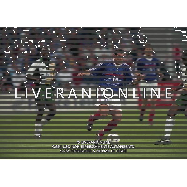 FRANCIA SUD AFRICA CAMPIONATO DEL MONDO FRANCIA 1998 12/06/1998 NELLA FOTO ZINEDINE ZIDANE AG ALDO LIVERANI S A S