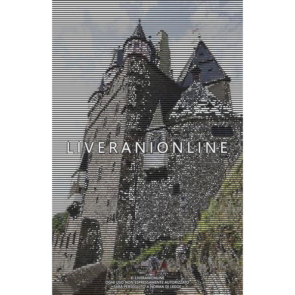 (130620) -- BERLIN, June 20, 2013 () -- Photo taken on June 16, 2013 shows the Eltz Castle in Germany. Eltz Castle is a medieval castle nestled in the hills above the Moselle River between Koblenz and Trier in Germany. It is still owned by a branch of the same family that lived there in the 12th century, 33 generations ago. The Rubenach and Rodendorf families\' homes in the castle are open to the public, while the Kempenich branch of the family uses the other third of the castle. The Palace of Burresheim (Schloss Burresheim), the Castle of Eltz and the Castle of Lissingen are the only castles on the left bank of the Rhine in Rhineland-Palatinate which have never been destroyed. (/Pan Xu) (lyx) ©Photoshot/AGENZIA ALDO LIVERANI SAS-ITALY ONLY - EDITORIAL USE ONLY