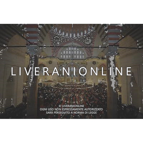 (130619) -- ISTANBUL, June 19, 2013 () -- Photo taken on March 22, 2013 shows the Muslims praying in the Suleymaniye Mosque in the Historic Areas of Istanbul. Istanbul served as the capital of the Roman Empire, the Byzantine Empire, the Latin Empire, the Ottoman Empire and former capital of the Republic of Turkey. The Historic Areas of Istanbul were added to the UNESCO World Heritage List in 1985. (/Ma Yan) (bxq) ©Photoshot/AGENZIA ALDO LIVERANI SAS-ITALY ONLY - EDITORIAL USE ONLY