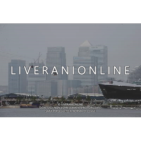 The Cable Cars in Royal Victoria Docks that cross the River Thames and the O2 Arena to North Greenwich, London 19th June 2013 ©Photoshot/AGENZIA ALDO LIVERANI SAS-ITALY ONLY - EDITORIAL USE ONLY