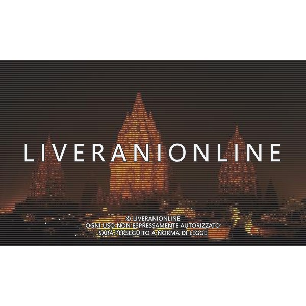 (130621) -- JAKARTA, June 21, 2013 () -- The photo taken on May 14, 2011 shows the Prambanan Temple Compounds in Central Java, Indonesia. Prambanan Temple Compounds is a 9th-century Hindu temple. It is one of the largest Hindu temples in southeast Asia. It was listed as a UNESCO World Heritage Site in 1991. Prambanan Temple Compounds was reconstructed from 1918 but damaged during the May 2006 Java earthquake. It is remarkable for its pointed architecture. The relief panels of its corridors depicts the stories of Indian epic Ramayana. (/Jiang Fan) (dzl) ©Photoshot/AGENZIA ALDO LIVERANI SAS-ITALY ONLY - EDITORIAL USE ONLY