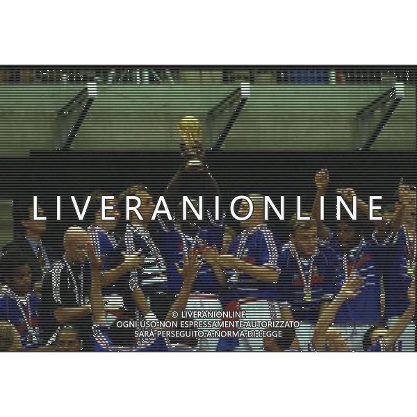 12/07/1998 CAMPIONATO DEL MONDO FRANCIA 98 STADIO SAINT DENIS NELLA FOTO FRANCIA CAMPIONE DEL MONDO AG ALDO LIVERANI S A S