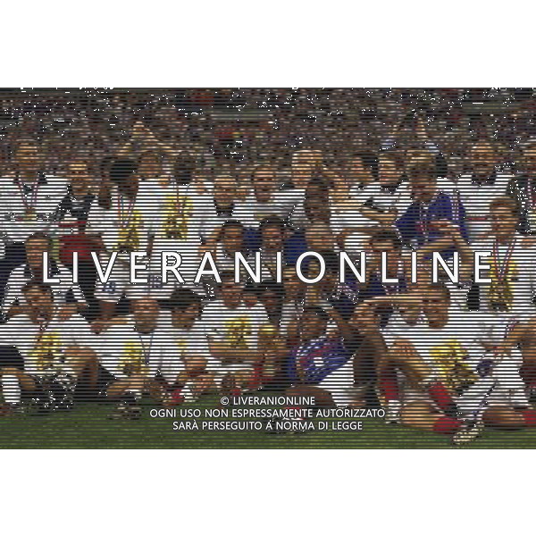 12/07/1998 CAMPIONATO DEL MONDO FRANCIA 98 STADIO SAINT DENIS NELLA FOTO FRANCIA CAMPIONE DEL MONDO AG ALDO LIVERANI S A S