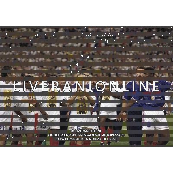 12/07/1998 CAMPIONATO DEL MONDO FRANCIA 98 STADIO SAINT DENIS NELLA FOTO FRANCIA CAMPIONE DEL MONDO AG ALDO LIVERANI S A S