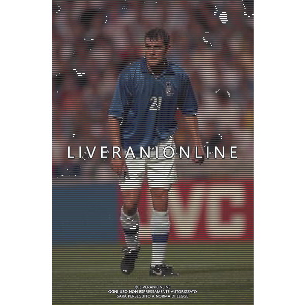 ITALIA CAMERUN CAMPIONATO DEL MONDO FRANCIA 98 NELLA FOTO CHRISTIAN VIERI AG ALDO LIVERANI S A S