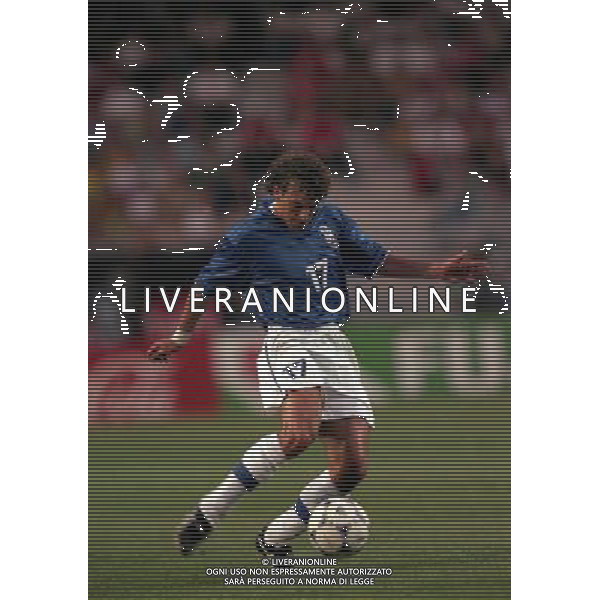 ITALIA CAMERUN CAMPIONATO DEL MONDO FRANCIA 98 NELLA FOTO FRANCESCO MORIERO AG ALDO LIVERANI S A S