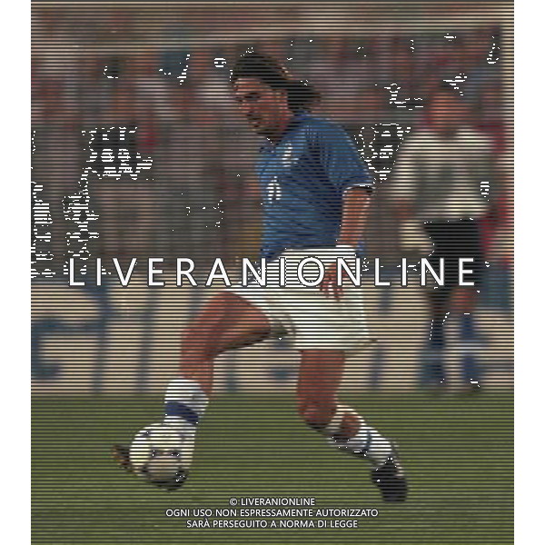 ITALIA CAMERUN CAMPIONATO DEL MONDO FRANCIA 98 NELLA FOTO DINO BAGGIO AG ALDO LIVERANI S A S