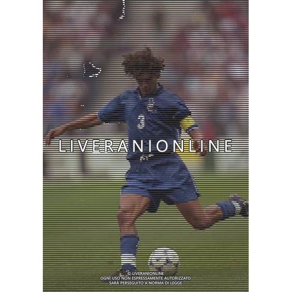 ITALIA FRANCIA CAMPIONATO DEL MONDO FRANCIA 98 QUARTI DI FINALE NELLA FOTO PAOLO MALDINI AG ALDO LIVERANI S A S