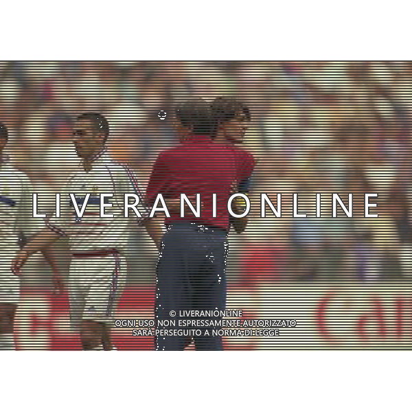 ITALIA FRANCIA CAMPIONATO DEL MONDO FRANCIA 98 QUARTI DI FINALE NELLA FOTO CESARE MALDINI CON IL FIGLIO PAOLO MALDINI AG ALDO LIVERANI S A S