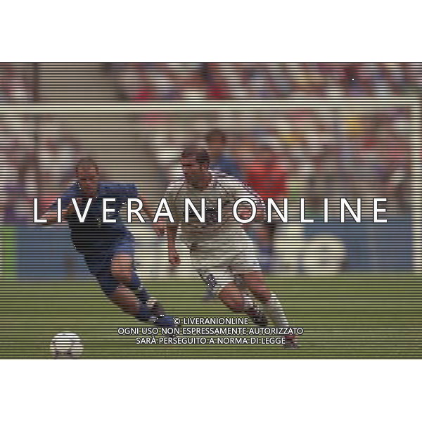 ITALIA FRANCIA CAMPIONATO DEL MONDO FRANCIA 98- 03/07/1998 STADIO SAINT DENIS NELLA FOTO Zinedine ZIDANE AG ALDO LIVERANI S A S