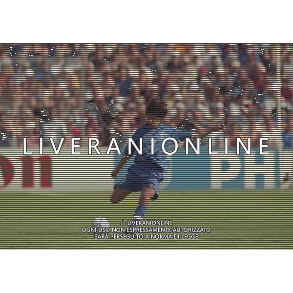 ITALIA NORVEGIA CAMPIONATO DEL MONDO FRANCIA 98 NELLA FOTO DEMETRIO ALBERTINI AG ALDO LIVERANI S A S