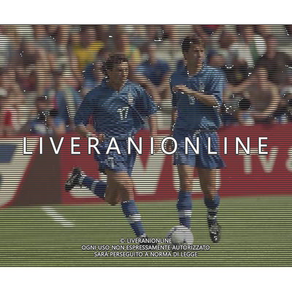 ITALIA NORVEGIA CAMPIONATO DEL MONDO FRANCIA 98 NELLA FOTO FRANCESCO MORIERO-ALESSANDRO COSTACURTA AG ALDO LIVERANI S A S