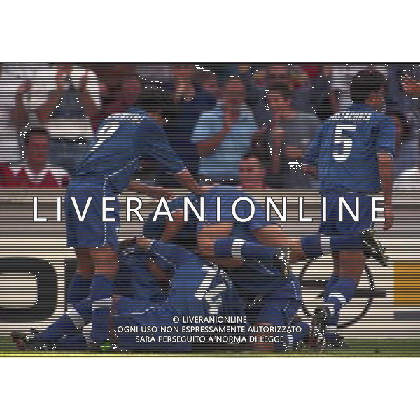 ITALIA NORVEGIA CAMPIONATO DEL MONDO FRANCIA 98 NELLA FOTO ABBRACCI ITALIA AG ALDO LIVERANI S A S