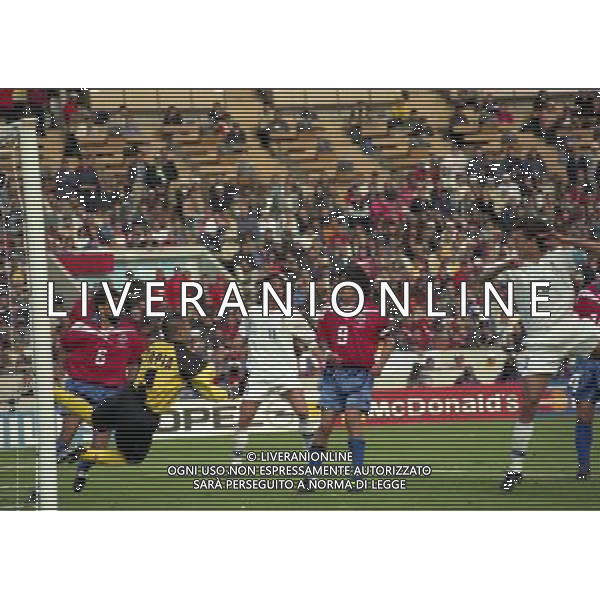 ITALIA-CILE CAMPIONATO DEL MONDO FRANCIA 1998 NELLA FOTO PAOLO MALDINI AG ALDO LIVERANI S A S